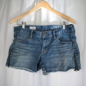 gap cropped shorts with side zip